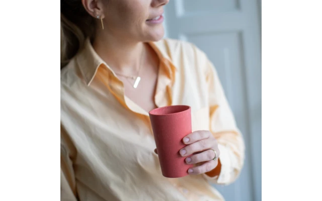 Koziol Connect Cup L Taza Para Beber 350 Ml Nature Leaf Green 4 Koziol Connect Cup L Taza Para Beber 350 Ml Nature Leaf Green - Imagen 4